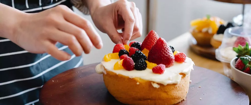 Utensílios essenciais para confeiteiros iniciantes